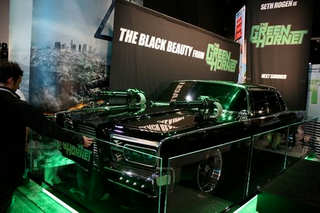 Illustration for article titled Green Hornet's Black Beauty Drops Cloth At Comic Con